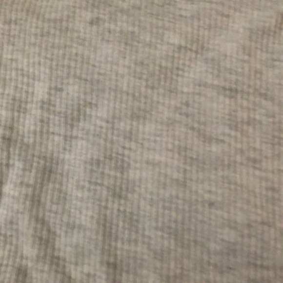 Gray shirt - Picture 2 of 2